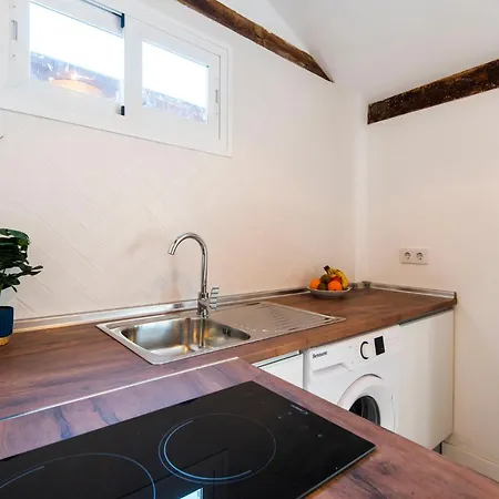Picasso Square Penthouse, Sunny Terrace In The City Center Apartment