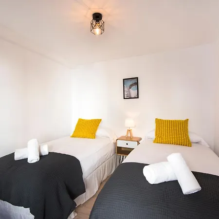Apartment Picasso Square Penthouse, Sunny Terrace In The City Center *