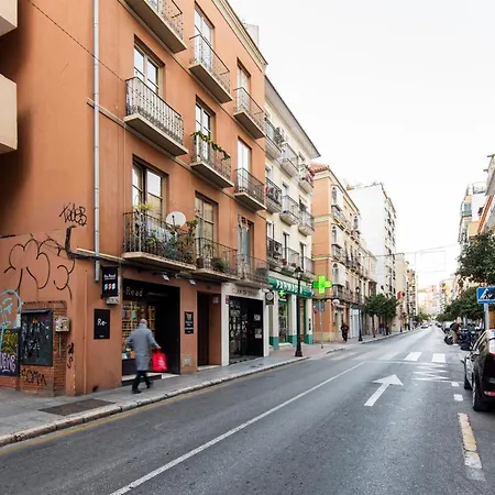 Picasso Square Penthouse, Sunny Terrace In The City Center *