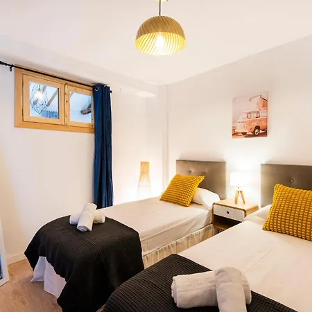 Picasso Square Penthouse, Sunny Terrace In The City Center * Malaga